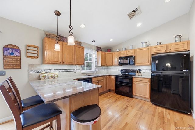 21 Jenkins Lane, Highland, NY 12528