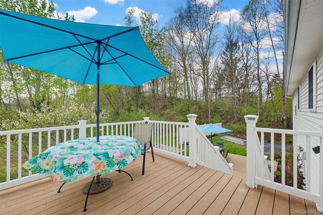 21 Jenkins Lane, Highland, NY 12528