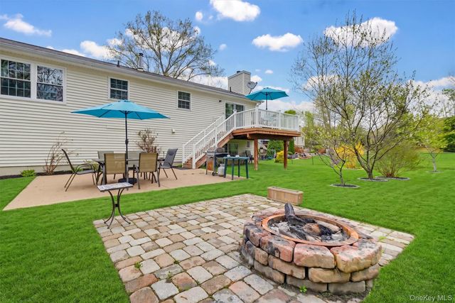 21 Jenkins Lane, Highland, NY 12528