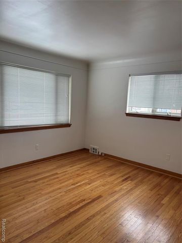 1641 Fairview Avenue, Royal Oak, MI 48073