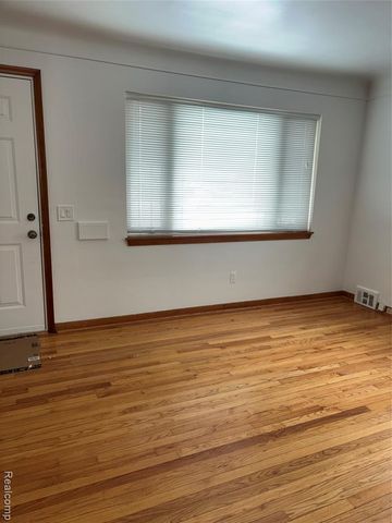 1641 Fairview Avenue, Royal Oak, MI 48073