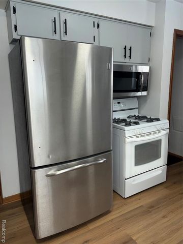 1641 Fairview Avenue, Royal Oak, MI 48073