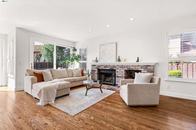 258 258 El Pueblo Place, Clayton, CA 94517