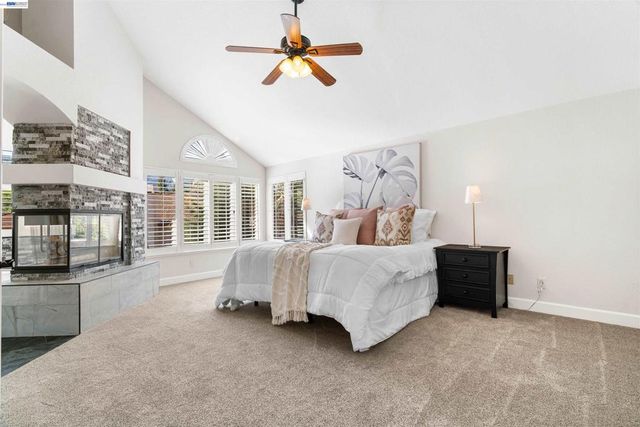 258 258 El Pueblo Place, Clayton, CA 94517