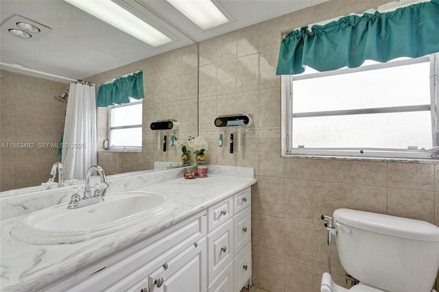 3150 N Palm Aire Drive 501, Pompano Beach, FL 33069