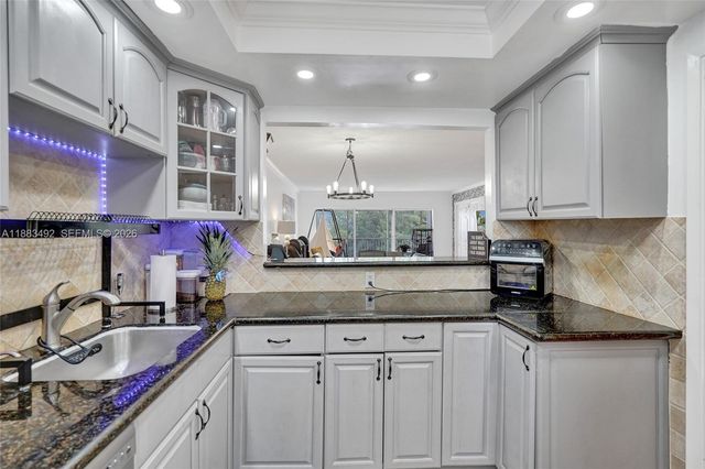 3150 N Palm Aire Drive 501, Pompano Beach, FL 33069