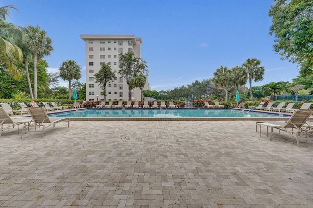 3150 N Palm Aire Drive 501, Pompano Beach, FL 33069