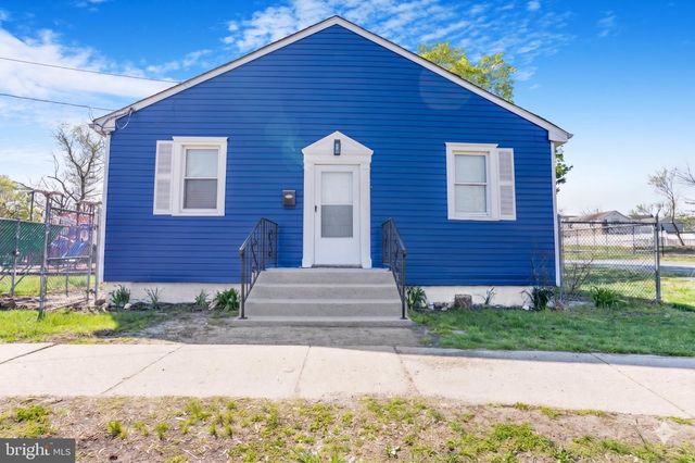 246 CHESTNUT ST, Mount Holly, NJ 08060
