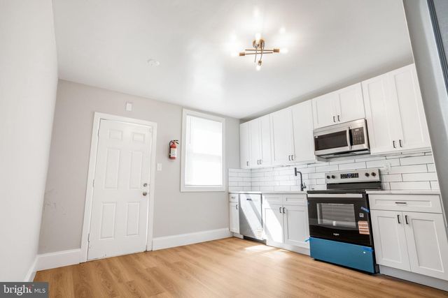 246 CHESTNUT ST, Mount Holly, NJ 08060