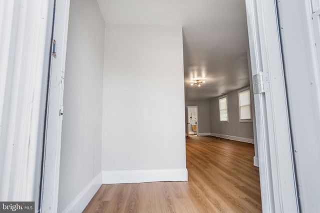 246 CHESTNUT ST, Mount Holly, NJ 08060