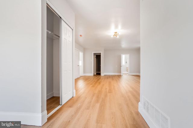 246 CHESTNUT ST, Mount Holly, NJ 08060