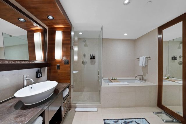 6801 Collins Ave 705, Miami Beach, FL 33141