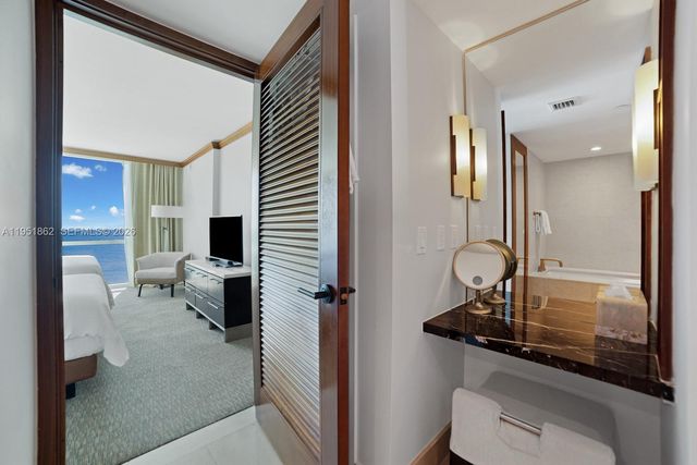 6801 Collins Ave 705, Miami Beach, FL 33141