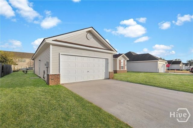 85 Red Oak Drive, Richmond Hill, GA 31324