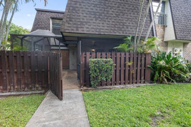 2561 NW 99th Avenue, Coral Springs, FL 33065