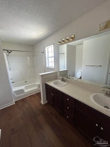 3177 Two Sisters Way, Pensacola, FL 32505