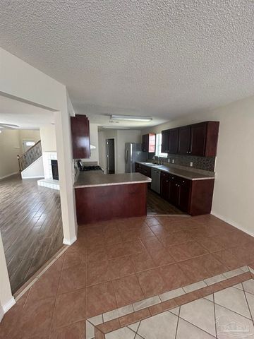 3177 Two Sisters Way, Pensacola, FL 32505