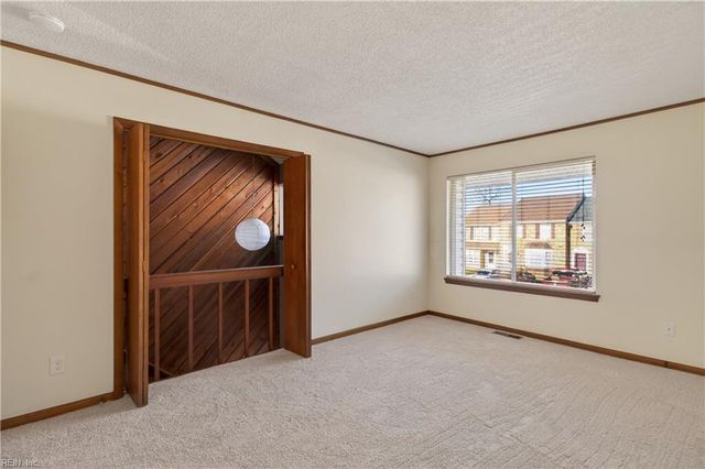 5525 Keydet DR, Virginia Beach, VA 23462