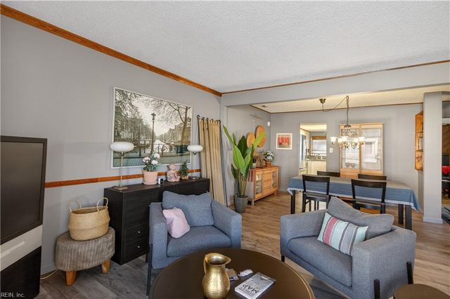 5525 Keydet DR, Virginia Beach, VA 23462