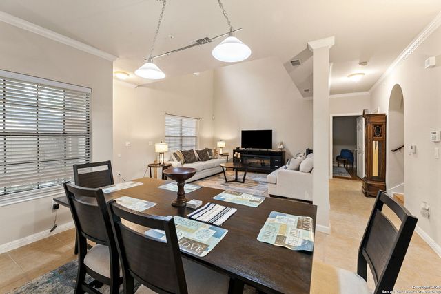 6160 Eckhert Rd Apt 204, San Antonio, TX 78240