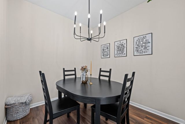 1928 N Kedzie Avenue 103, Chicago, IL 60647