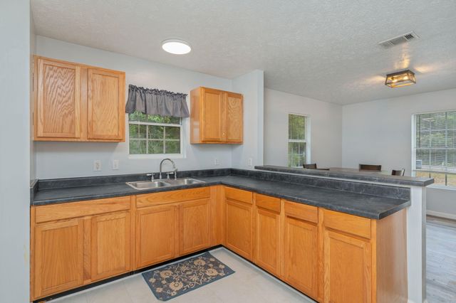 456 Kings Lake Boulevard, Defuniak Springs, FL 32433