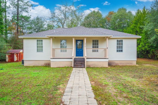 456 Kings Lake Boulevard, Defuniak Springs, FL 32433