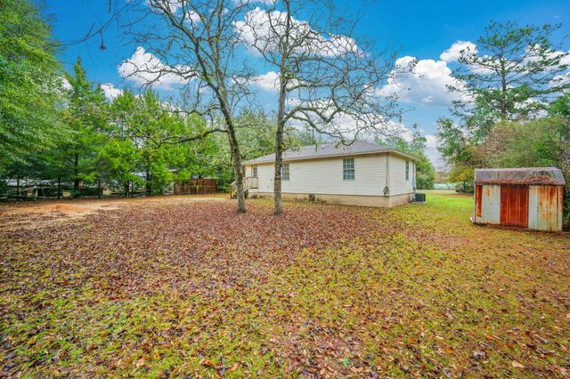 456 Kings Lake Boulevard, Defuniak Springs, FL 32433