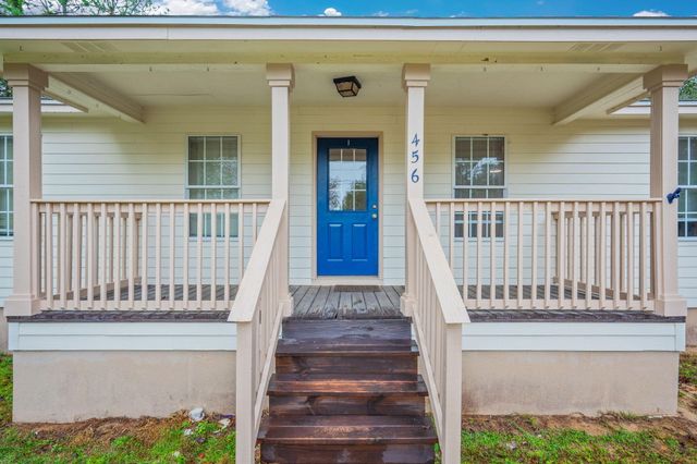 456 Kings Lake Boulevard, Defuniak Springs, FL 32433