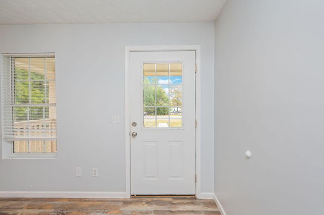 456 Kings Lake Boulevard, Defuniak Springs, FL 32433