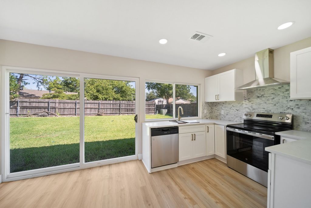1317 Marblehead Drive, Lewisville, TX 75067