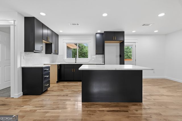 5193 Hazel Street NE, Covington, GA 30014