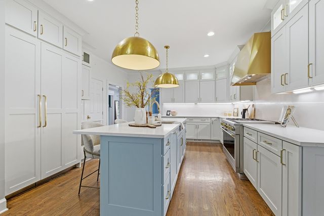 208 Lynnwood Blvd, Nashville, TN 37205