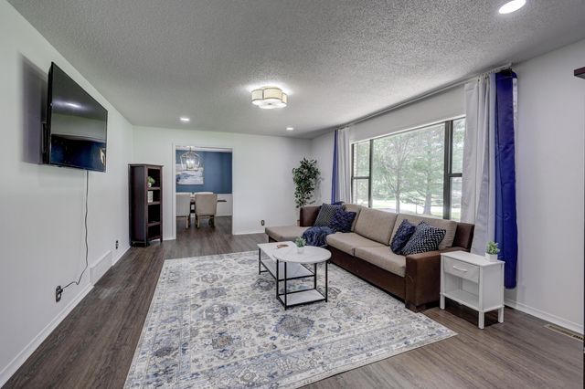 4425 Connecticut Avenue, Joplin, MO 64804