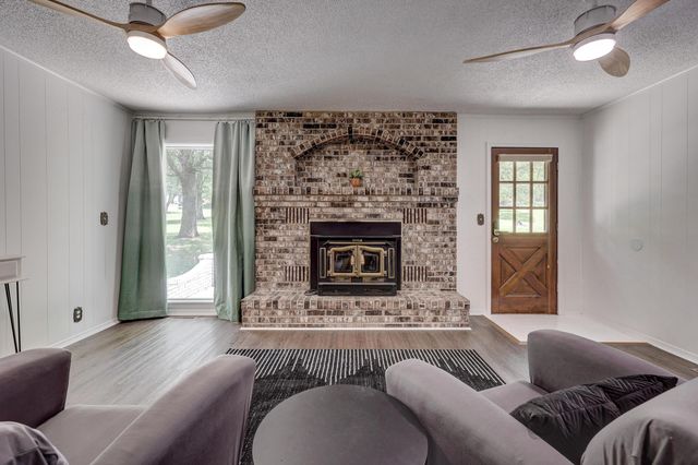 4425 Connecticut Avenue, Joplin, MO 64804