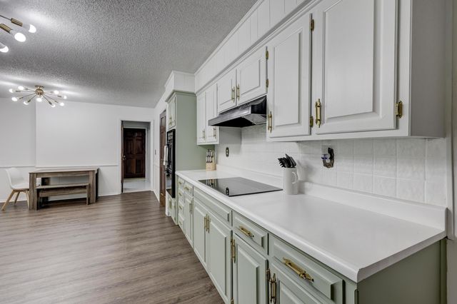 4425 Connecticut Avenue, Joplin, MO 64804