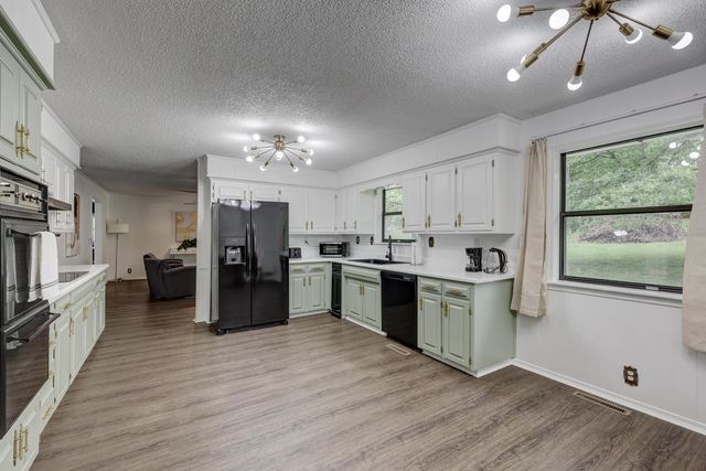 4425 Connecticut Avenue, Joplin, MO 64804