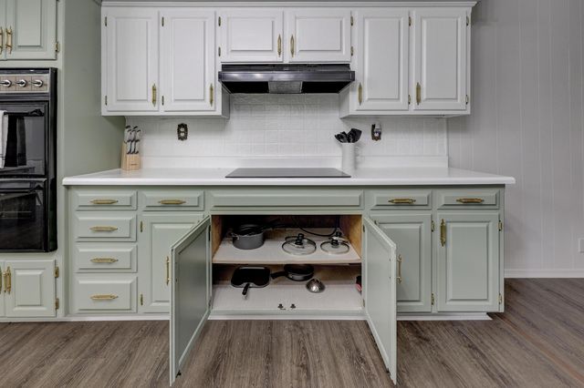 4425 Connecticut Avenue, Joplin, MO 64804