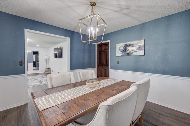 4425 Connecticut Avenue, Joplin, MO 64804