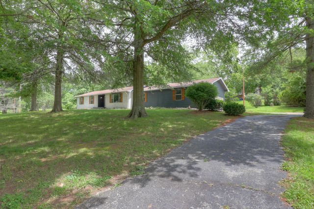 4425 Connecticut Avenue, Joplin, MO 64804