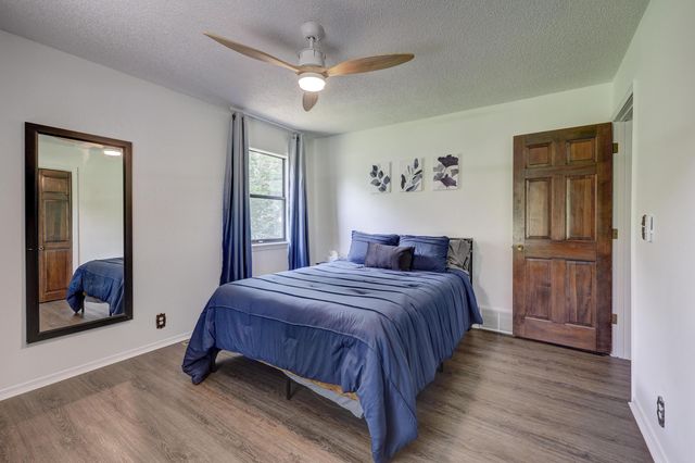 4425 Connecticut Avenue, Joplin, MO 64804