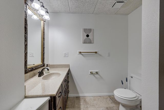 4425 Connecticut Avenue, Joplin, MO 64804