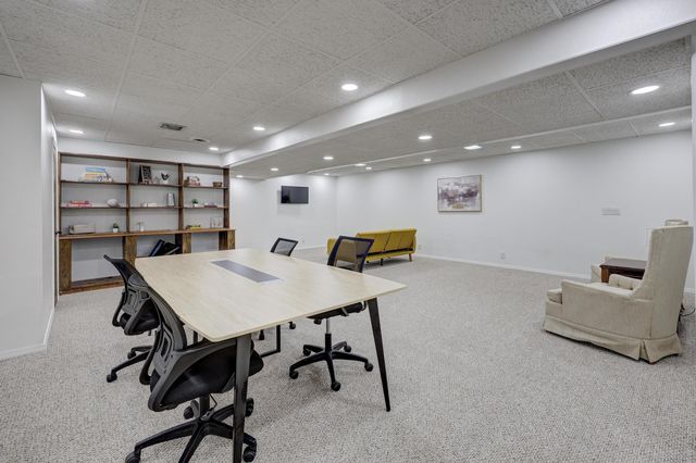 4425 Connecticut Avenue, Joplin, MO 64804