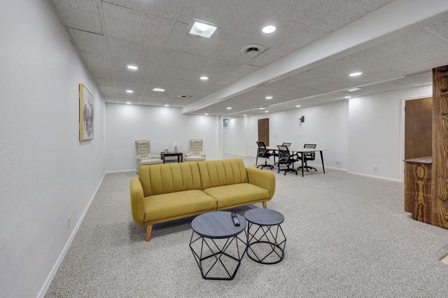 4425 Connecticut Avenue, Joplin, MO 64804