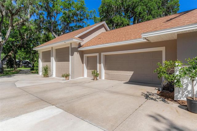 926 HAWK LANDING, Fruitland Park, FL 34731