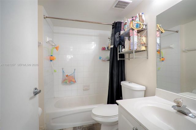 2721 Ocean Club Blvd 303, Hollywood, FL 33019