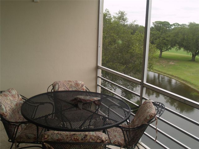 7461 W COUNTRY CLUB DRIVE N 409, Sarasota, FL 34243