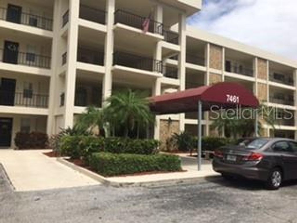 7461 W COUNTRY CLUB DRIVE N 409, Sarasota, FL 34243