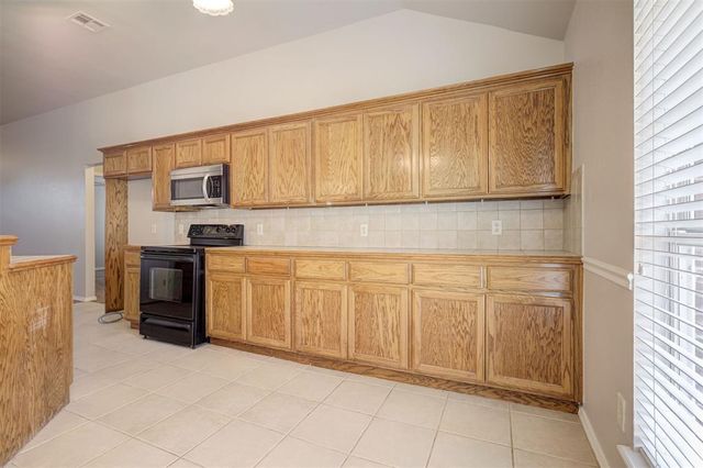 1904 NW 176th Street, Edmond, OK 73012