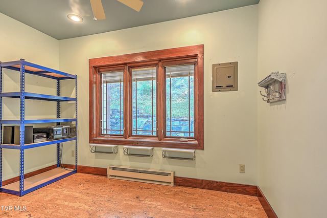 303 Tennessee 143, Roan Mountain, TN 37687